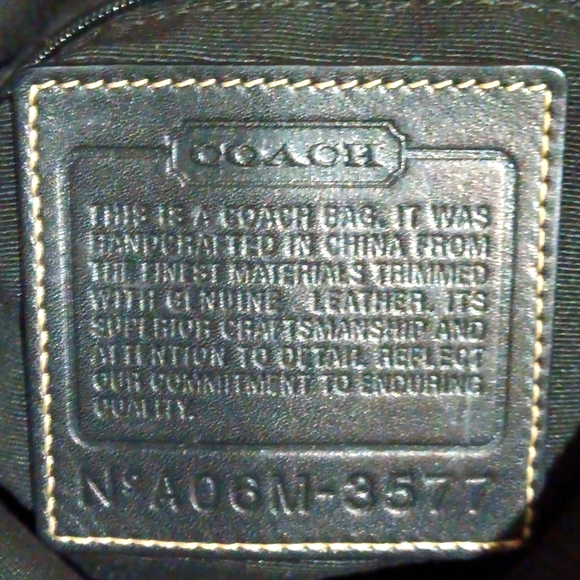 Coach CC Signature Embossed leather/canvas belted Shoulderbag Like new